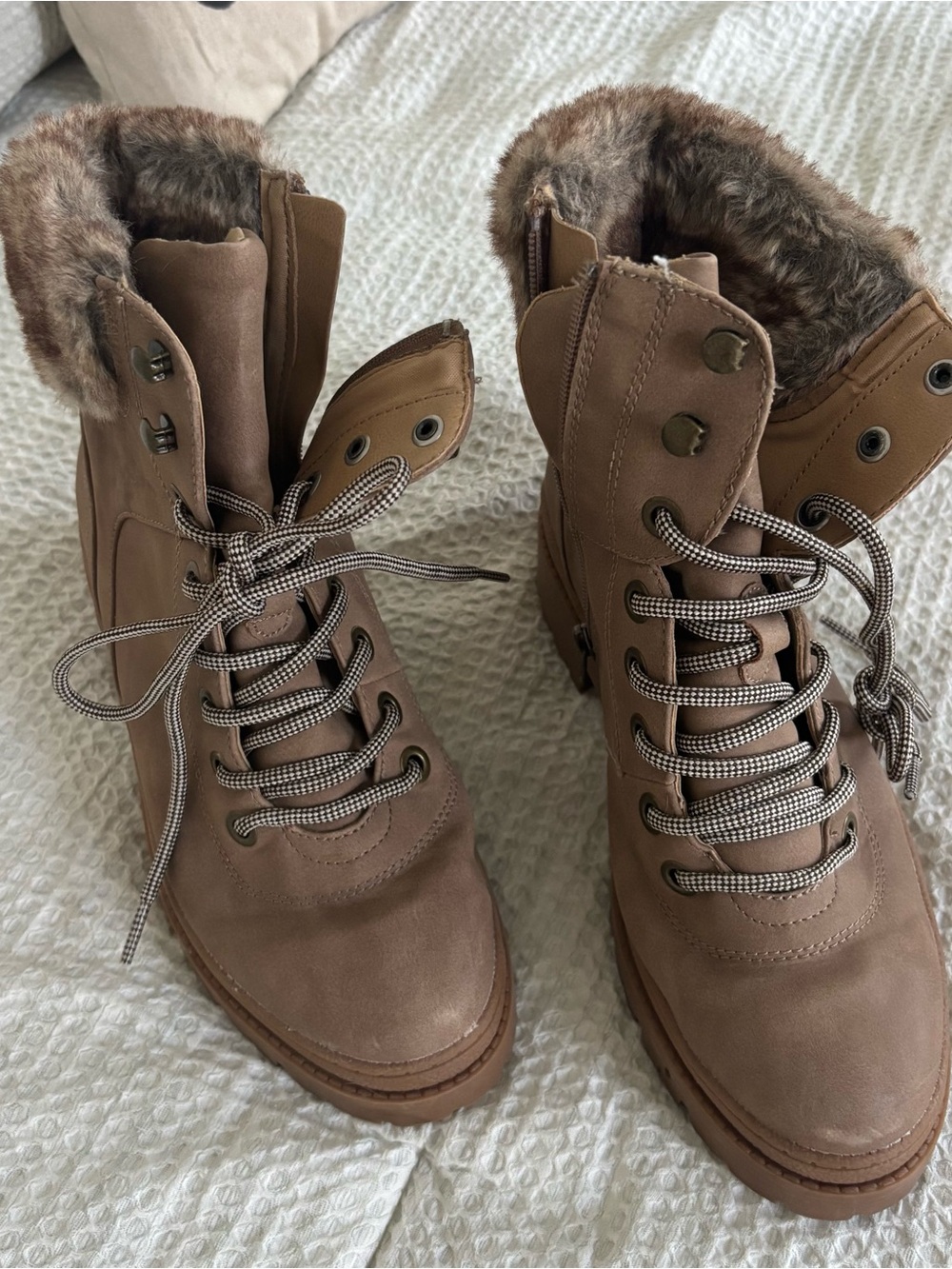 Women’s Taupe Faux-Fur Lined Lace-Up Boots